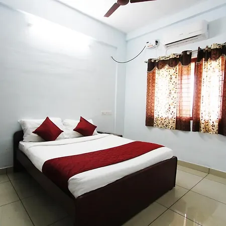 Lakshana Service Apartment - Big Temple Thanjavur Exterior photo