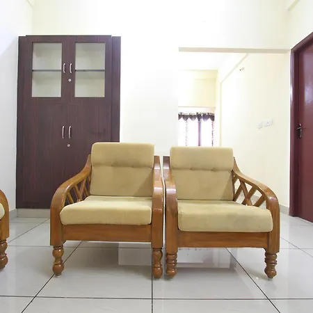 Lakshana Service Apartment - Big Temple Thanjavur Exterior photo