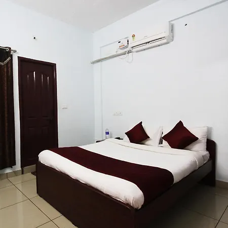 Lakshana Service Apartment - Big Temple Thanjavur Exterior photo