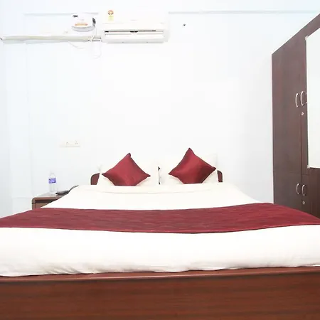 Lakshana Service Apartment - Big Temple Thanjavur Exterior photo