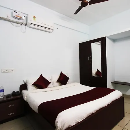 Lakshana Service Apartment - Big Temple Thanjavur Exterior photo