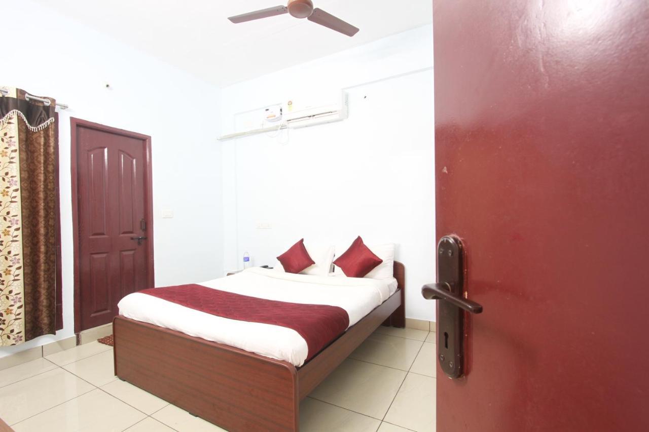 Homestay Lakshana Service - Big Temple *