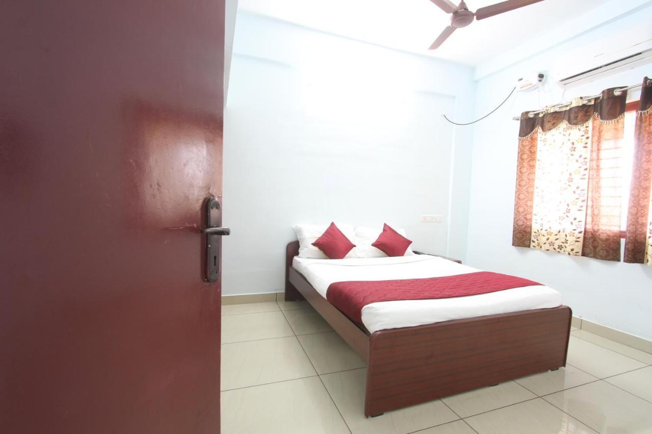 Lakshana Service - Big Temple Homestay *